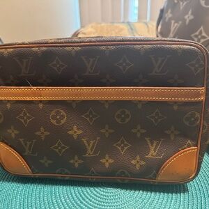 XL shoulder hand bag with side pocket